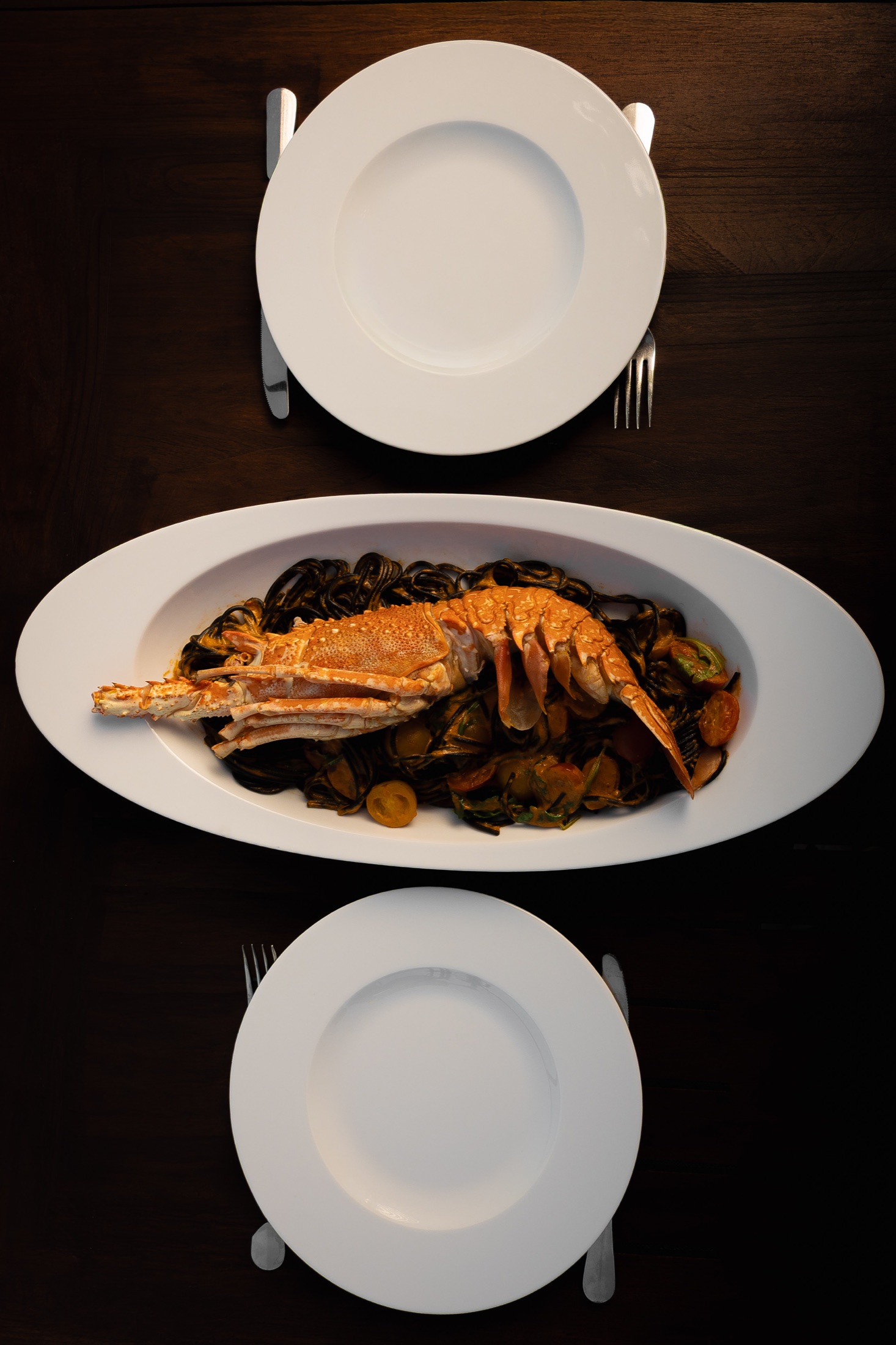 Spaghetti al nero con aragosta